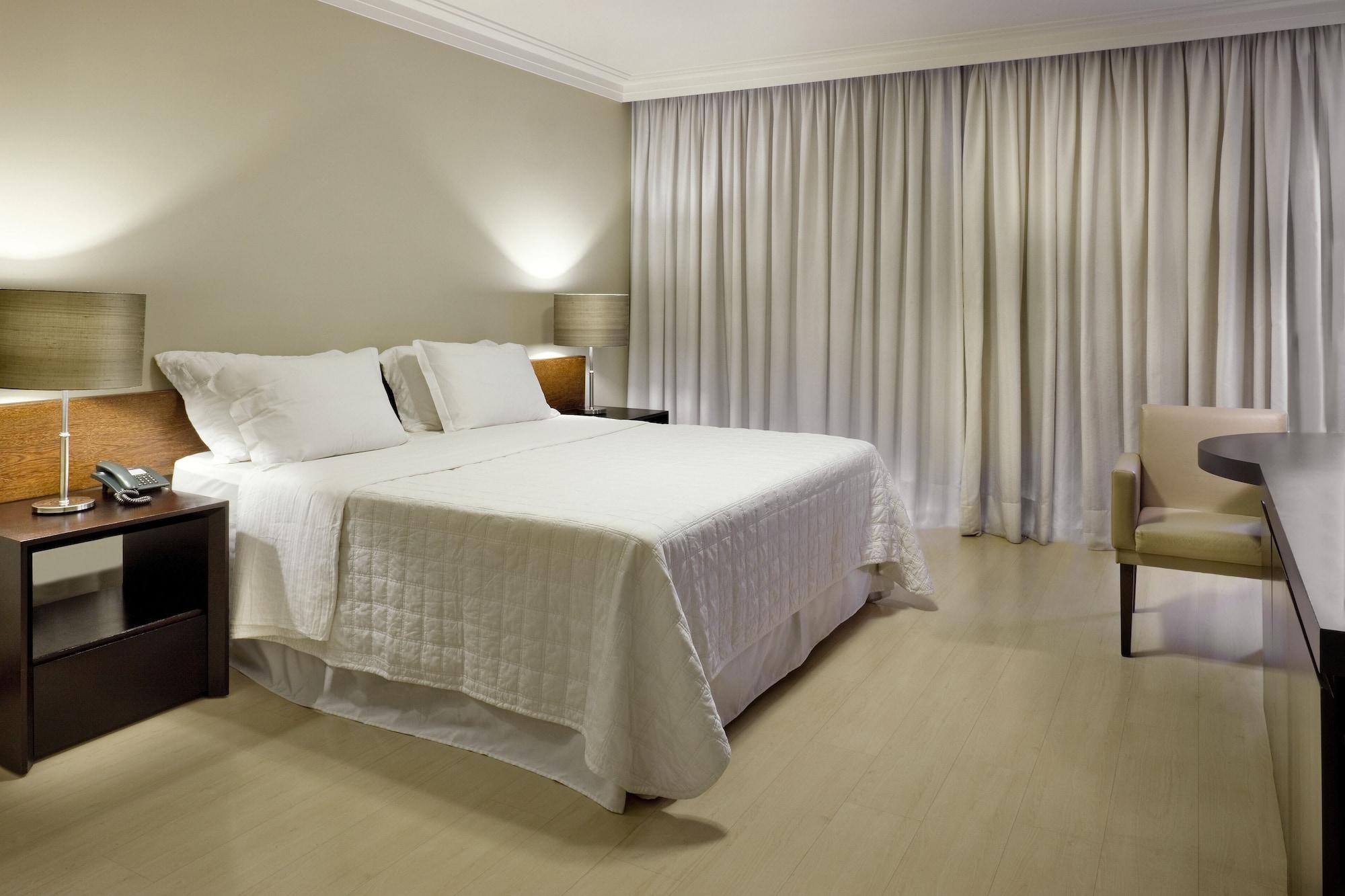 Hotel Sia Park Executive 4*